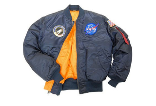 Illustration for article titled Guaranteed Awesome Gifts for Space Nerds